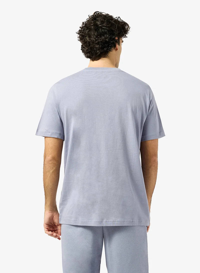 بوما تيشيرت شعار أساسي بلونين صغير رقم